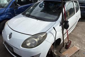 Renault Twingo solo per ricambi