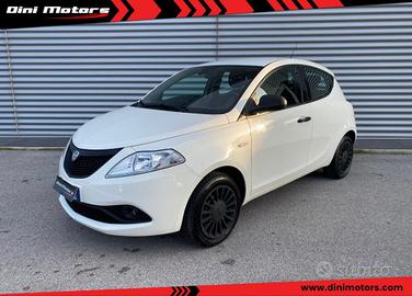 LANCIA Ypsilon 1.2 69 CV 5 porte GOLD OK NEOPATE