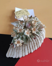 Soprammobile Cornucopia in Porcellana