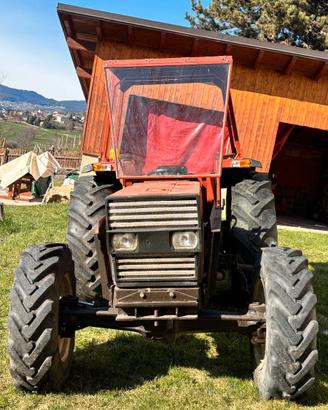 Trattore Fiat 70/66doppia trazione con pala Pisoni