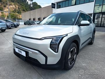 Kia EV3 58.3 kWh Air " IN ARRIVO"