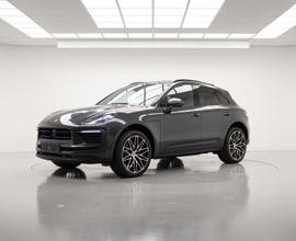 PORSCHE MACAN 2.0