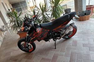 Ktm sm 690 supermoto motard