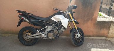 Aprilia Dorsoduro 750