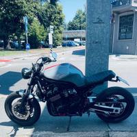 Yamaha FZR600 Anno-2000 – 73.000 km – Benzina