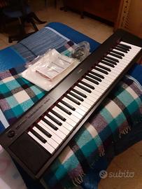 Tastiera Yamaha Piaggero NP 12B