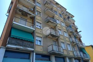 3 LOCALI A STRADELLA