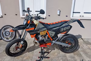 KTM exc 300 doppia omologazione