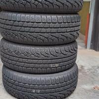 pirelli 205/55 r 17 m+s  semi nuovi
