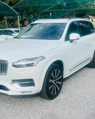 Volvo XC 90 XC90 B5 (d) AWD automatico 7 posti Plu