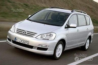 Parabrezza Toyota Avensis Verso