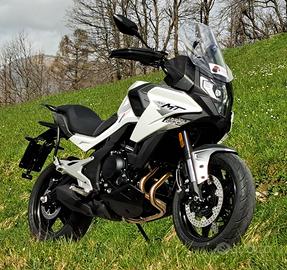 Cfmoto 700mt - 2024
