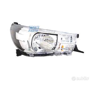 FANALE DESTRO PER TOYOTA HILUX 15-
