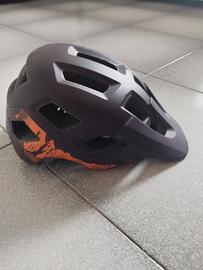 casco bicicletta 