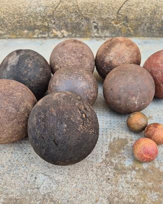 8 bocce da gioco antiche