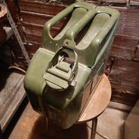 Tanica militare in metallo da 10 litri 