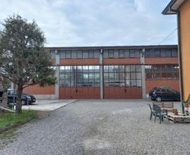 Posto auto/camper coperto