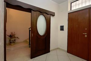 Rif. 473 villa con garage e giardino