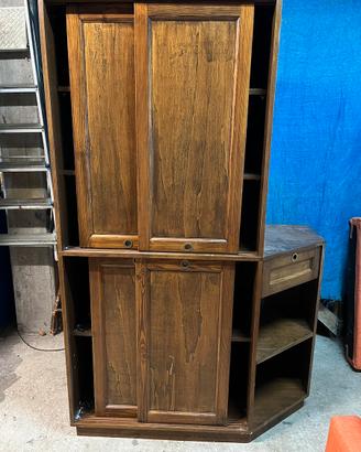 Mobile in legno artigianale