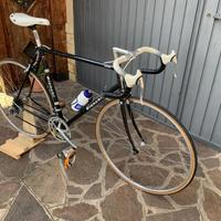 Bici da corsa in acciaio