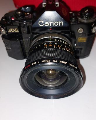 Canon A1 con 3 obiettivi e flash