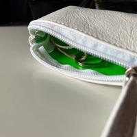 OGGETTO UNICO - Astuccio foderato pelle verde fluo