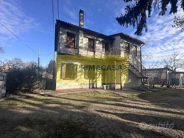 Villa di 265 m² con più di 5 locali e box auto dop