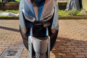 Yamaha X-Max 300
