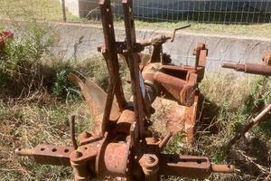 Aratro sogema 30 due pai