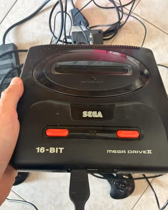 Sega Mega Drive II PAL con 2 controller