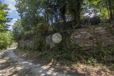 TER. RESIDENZIALE A MONTEFLAVIO