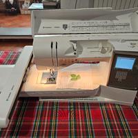 Macchina ricamatrice Husqvarna Designer Topaz 30