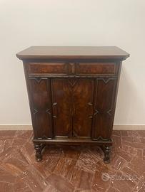 Mobile d’epoca giradischi e radio