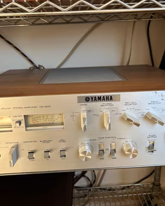 AMPLIFICATORE INTEGRATO YAMAHA CA 2010 2X 130 WATT