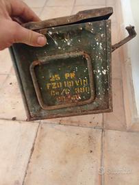 cassa in metallo da munizioni