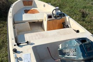 Barca A.Hellas Terracina + Evinrude 737