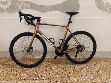 Bicicletta stradale Giant