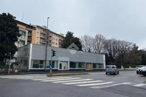 NEGOZIO A SESTO SAN GIOVANNI