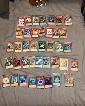 Carte Yu-Gi-Oh! (Mostri, Magie, Trappole)