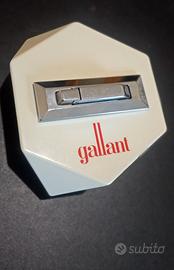 Accendino da tavolo "Colibrì" per gallant, vintage