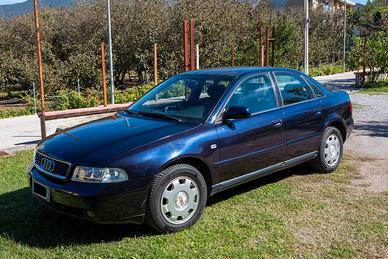 AUDI A4 2ª serie - 1999