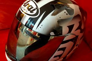 casco arai 