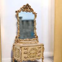 vetrinetta con specchio barocco veneziiano