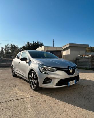 REANULT CLIO 5 serie 2023