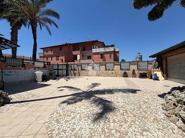 VILLA A SCHIERA A VILLARICCA