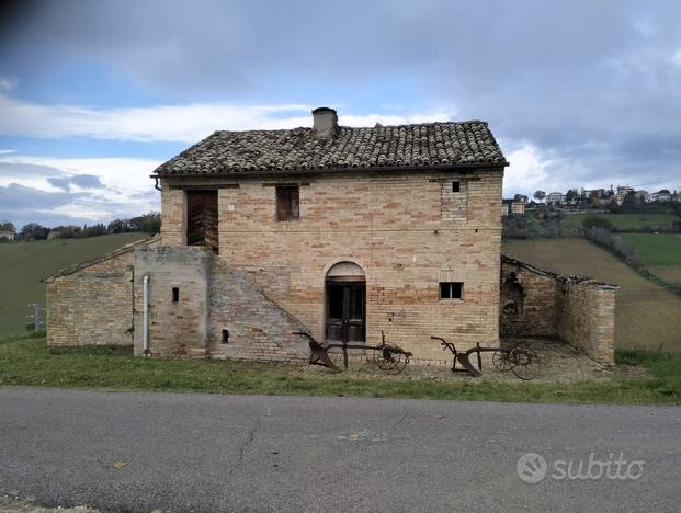 Casale/Rustico in buone condizioni