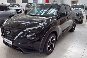 Nissan Juke 1.6 HEV Acenta Auto + look pack