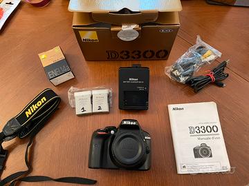 Nikon D3300 corpo macchina + accessori originali