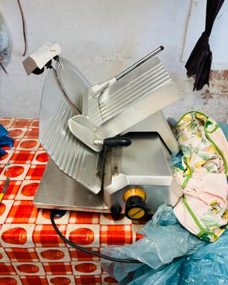 Affettatrice professionale