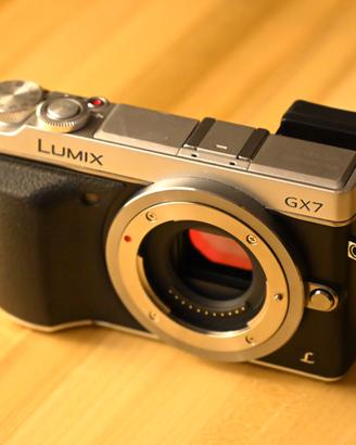 Lumix gx7